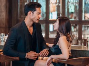 Sarah Keihl dan Richard Kyle Mesra di Film, Cairan di Wajah Bikin Salfok