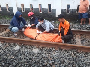 Pria Tanpa Identitas Ditemukan Tewas Dihantam KA di Demak Surabaya