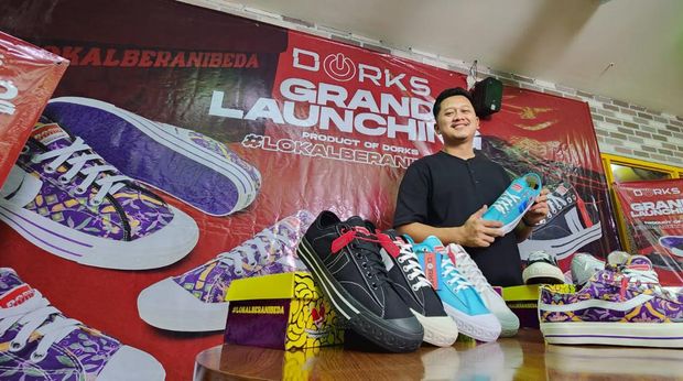 Sepatu Made in Tangerang Laris di Singapura, Pria Ini Kantongi Miliaran/Bulan!