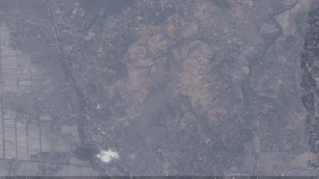 Timelapse Bukit Cakaran dan sekitarnya di Kecamatan Bayat, Klaten, pada kurun 2014-2022, dilihat dari rekaman satelit via situs Living Atlas.