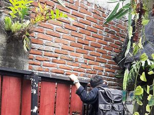 Warga Tutup Akses Tetangga Berujung Somasi, Camat Puyeng Cari Solusi