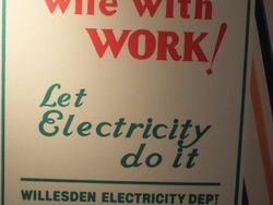 10 Kejadian Salah Desain, Siapa yang Buat Sih Ini