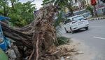 Atap Kantor Telkom di Kendari Rusak Gegara Angin Puting Beliung