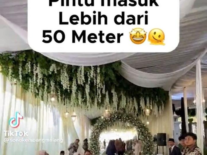 Dekorasi pernikahan di rumah seperti di hotel bintang lima, viral di media sosial.