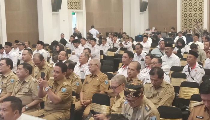 Dewan Pengurus Pusat Perkumpulan Aparatur Pemerintah Desa Seluruh Indonesia (DPP Papdesi) komitmen menjadi wadah yang konsisten mempersatukan aspirasi masyarakat Nusantara.