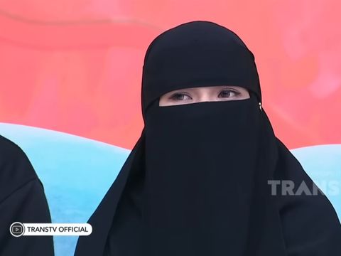 Foto Syarifah Haerunnisa yang memberikan klarifikasi tentang penolakkan lamaran Asib Ali, pria asal India.