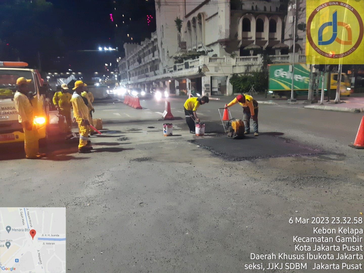 Jalan berlubang di Harmoni ditambal (dok. Bina Marga DKI)