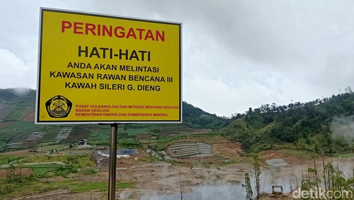 Kawah Sileri yang ada di dataran tinggi Dieng. Foto diambil Selasa (7/3/2023).