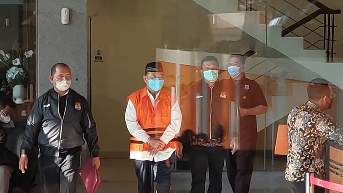 KPK tahan eks Bupati Sidoarjo Saiful Ilah (Yogi-detikcom)