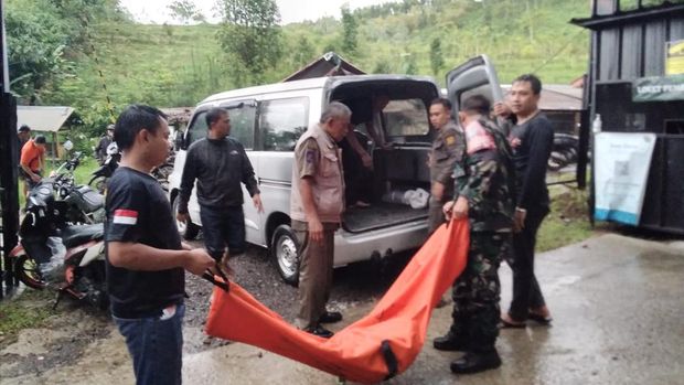 Mayat perempuan tinggal tengkorak ditemukan di hutan Gunung Salak, Bogor