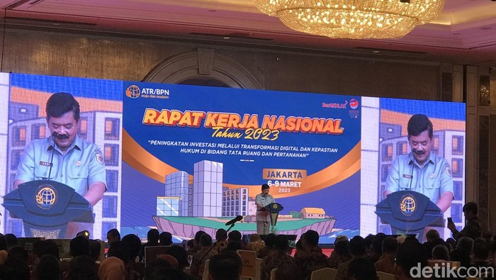 Menteri ATR/BPN Hadi Tjahjanto membuka rakernas 2023