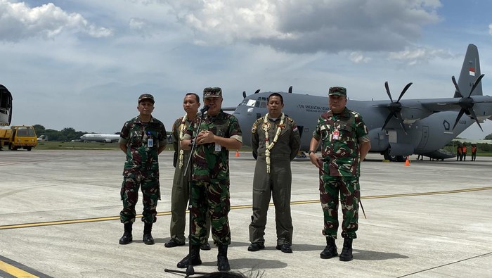 Pesawat Hercules C-130 di Halim Perdanakusuma
