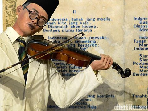 WR Supratman memiliki nama asli Wage Rudolf Soepratman. Profil WR Supratman dikenal sebagai pencipta lagu kebangsaan tanah air yaitu Indonesia Raya.