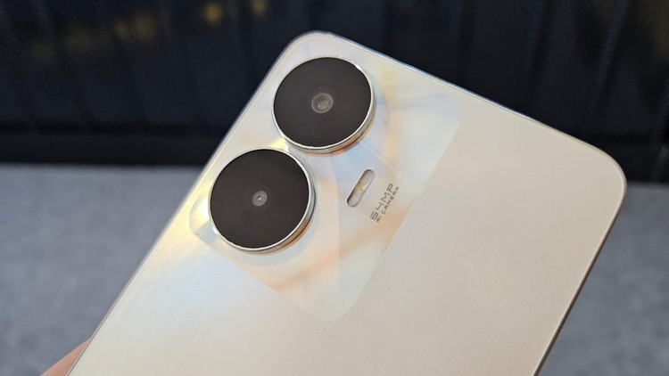 Realme C55