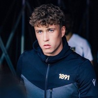 Ini pacar Robyn Keen yang bermain sebagai bek tengah dalam ntuk klub Divisi A Belgia Club Brugge, dan tim nasional Skotlandia. Foto: Instagram