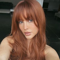 Dalam penampilan terbarunya, Robyn bikin pangling karena tampil dengan rambut cokelat kemerahan. Wanita itu pun merasa seperti Velma dari film Scooby Doo.Foto: Instagram