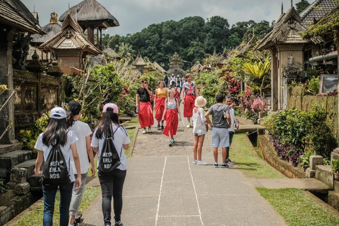 Menparekraf Sandiaga Uno di Desa Penglipuran, Bangli, Bali.