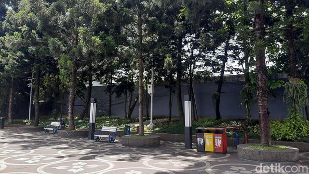 Taman Cikapayang di Kota Bandung.