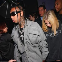 Avril Lavigne sendiri baru saja batal menikah dengan kekasihnya Mod Sun. Keduanya kabarnya baru putus setelah bertunangan pada Maret 2022. Sementara Tyga diketahui sering bergonta-ganti pacar. Dia sempat berpacaran dengan Kylie Jenner dan putus pada 2018. Foto: dok. Getty Images/Stephane Cardinale - Corbis