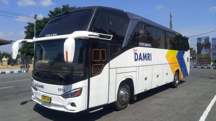 Kini, tiket bus DAMRI sudah bisa dipesan secara online tanpa harus mengunjungi agen penjualan tiket. Bagaimana cara beli tiket bus DAMRI online?