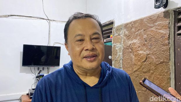 Dedi Hendrayana Gunawan (52)
