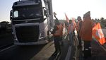Demo Besar-besaran Bikin Prancis Kekurangan Minyak hingga Listrik Padam