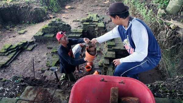 Dengan target memperluas penggalian untuk menampilkan pagar Candi Gedog yang diperkirakan sepanjang 29 meter dengan kedalaman satu meter dari permukaan tanah, dan melibatkan 7 tim eskavasi, serta 9 orang juru gali.