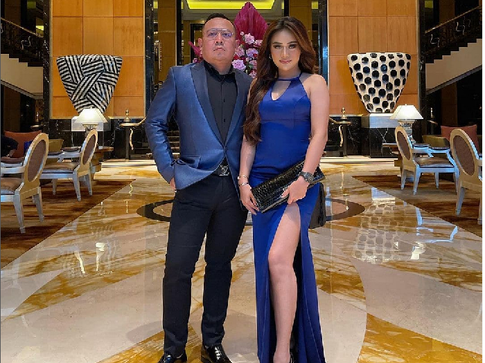 Gaya Mewah Wahyu Kenzo dan istri, Anggie Jesey