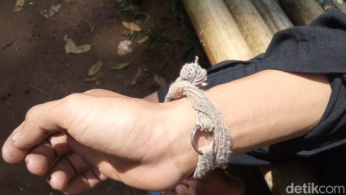 Gelang tolak bala Baduy Gelang tolak bala Baduy