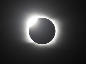 Gerhana Matahari Akan Terjadi Saat Ramadhan, Catat Tanggalnya!