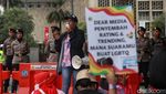 Hari Perempuan Internasional, Massa Beraksi di Patung Kuda