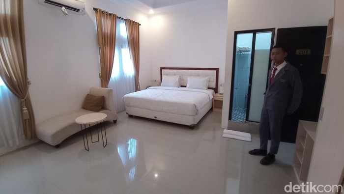 Hotel bintang empat di SMKN 1 Kota Tasikmalaya