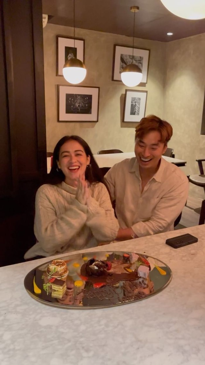 Jadi Host Kuliner, Jevier Justin Sering Makan-makan di Alam Bebas