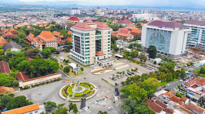 Daftar PTN Jatim Penerima KIP Kuliah Terbanyak di 2025