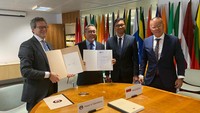 Zulhas menjelaskan kunjungan London merupakan kesempatan memperkuat kerja sama yang telah terjalin antara Indonesia dan Inggris.