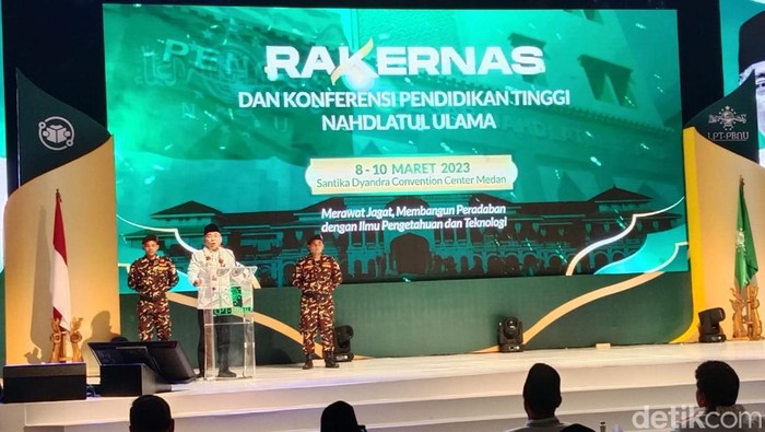 Ketum PBNU Gus Yahya saat menghadiri acara Rakernas di Medan (Ahmad Arfah/detikSumut)