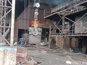 Dentuman Getarkan Rumah di Gresik Berasal dari Tungku PT Raksa Jaya Perkasa