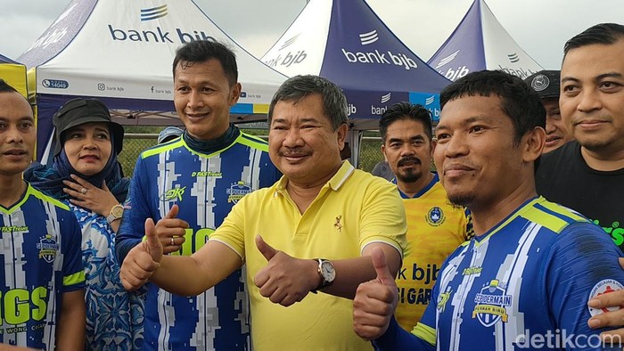 Legenda Persib menjajal Stadion RAA Adiwijaya, Garut