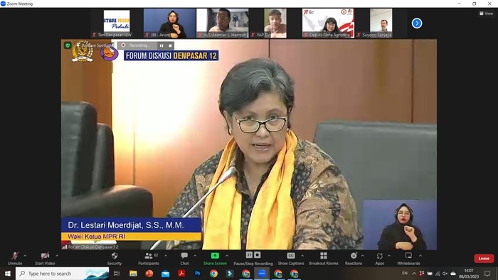 Lestari Moerdijat