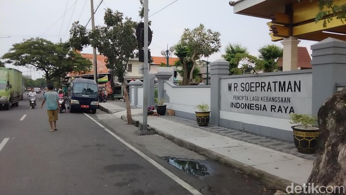 Makam WR Supratman Surabaya Makam WR Supratman Surabaya