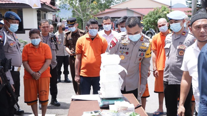 Pemusnahan barang bukti kasus narkoba yang dipimpin oleh Kapolres Bengkayang, AKBP Bayu Suseno.