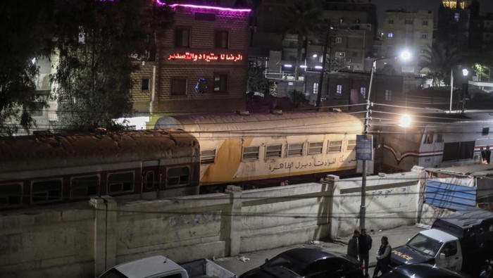CAIRO, EGYPT - MARCH 07: Wagons derailed after a train travelling from Cairo to a town in the Nile Delta ran off the rails on Tuesday, killing at least two passengers and injuring 23 in Qalyubiyya Governorate north of Cairo, Egypt on March 07, 2023. (Photo by Mohamed El-Shahed/Anadolu Agency via Getty Images)