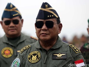 Menhan Prabowo Berencana Tambah Pesawat Tempur untuk Indonesia