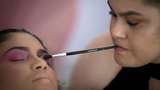 Potret Clelia Rodriguez, MUA Terkenal Pengidap Arthrogryposis