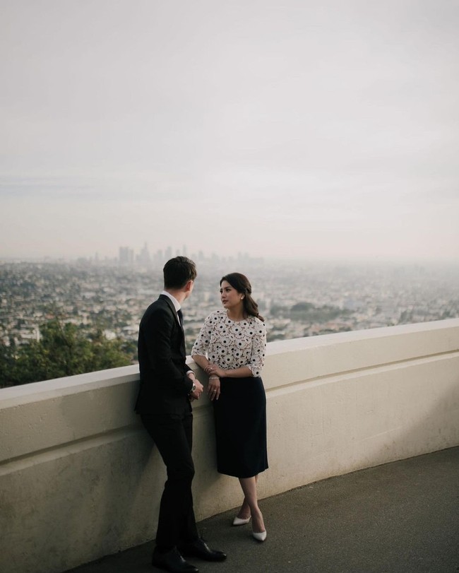Pernikahan Kevin Sanjaya dan Valencia Tanoeseodibjo dikabarkan akan digelar pada Maret tahun ini, tepatnya setelah ajang All England 2023. Foto: Instagram/@valenciatanoe