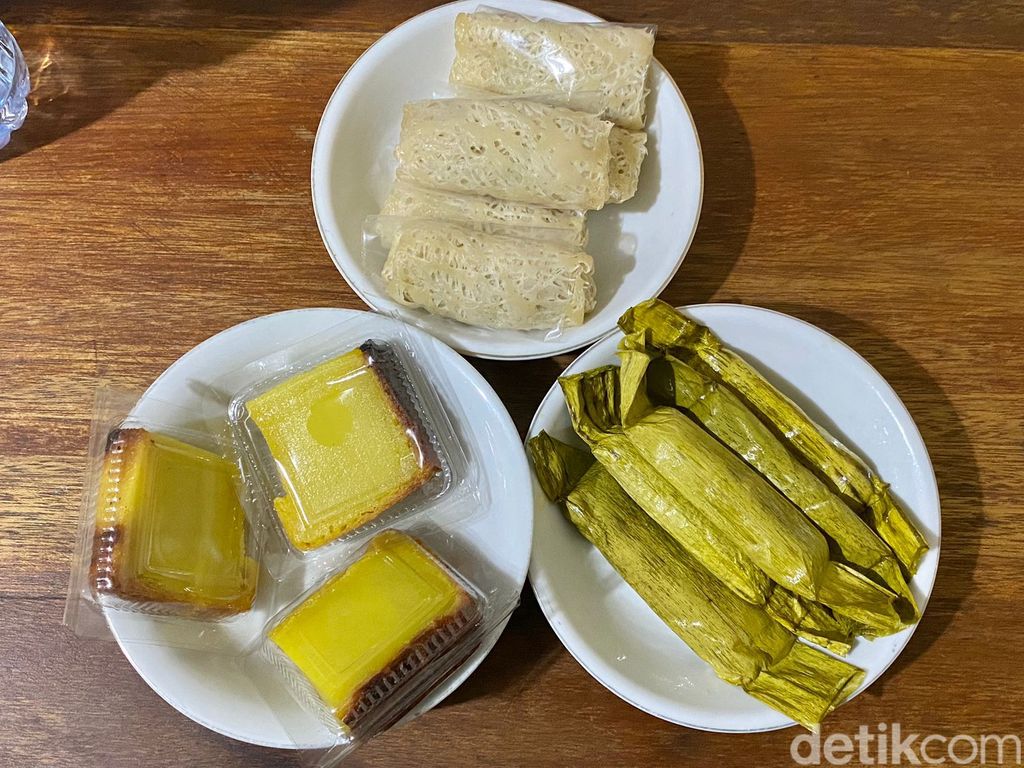 RM Cut Nyak: Nikmatnya Ayam Tangkap dan Kari Kambing Buatan Kak Pah