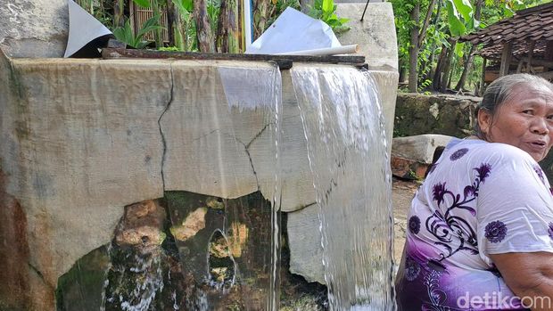Sumur meluap di Dusun Eromoko Wetan RT 006/RW 003 Desa Eromoko Kecamatan Eromoko Wonogiri.