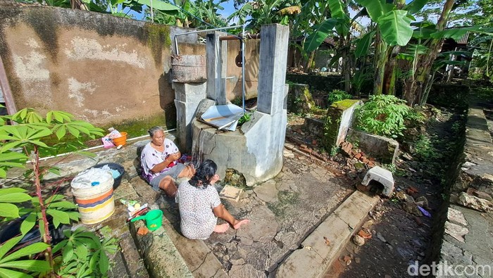 Sumur meluap di Dusun Eromoko Wetan RT 006/RW 003 Desa Eromoko Kecamatan Eromoko Wonogiri.
