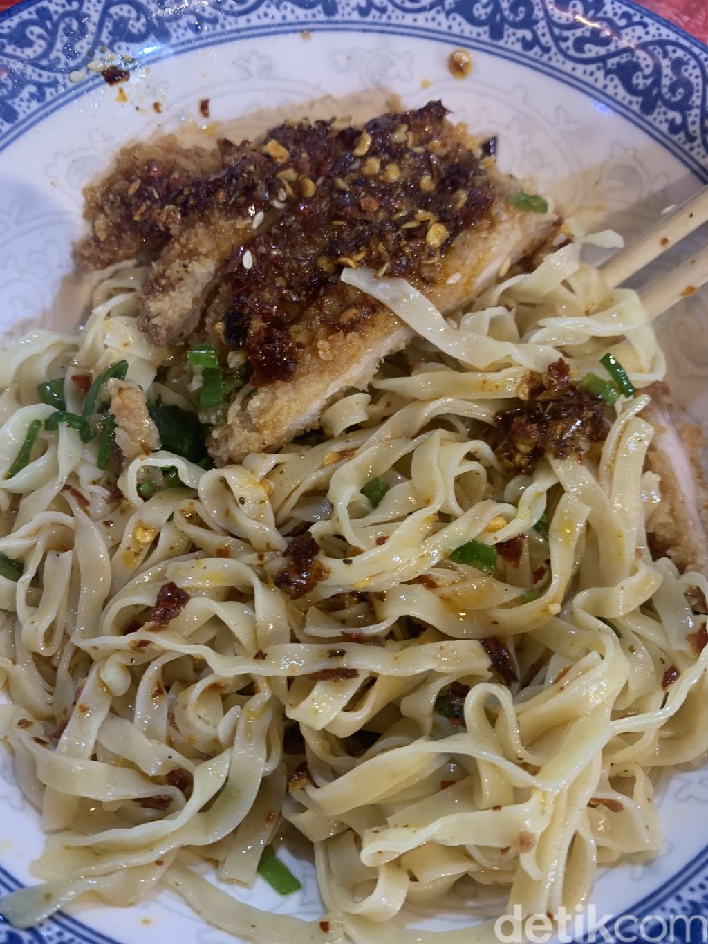 Toko Bakmie Feng di Pasar Cihapit, Kota Bandung.