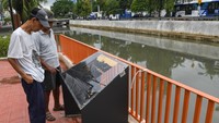 Sehingga diharapkan revitalisasi itu mengendalikan debit air yang mengalir di sungai tersebut khususnya ketika curah hujan tinggi.